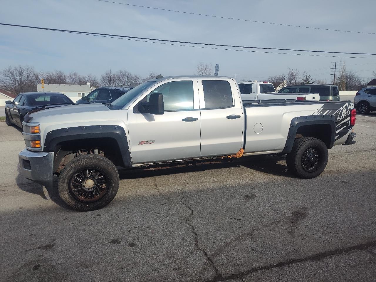 Chevrolet Silverado 2500HD 4WD Double Cab 158.1" LT 2015