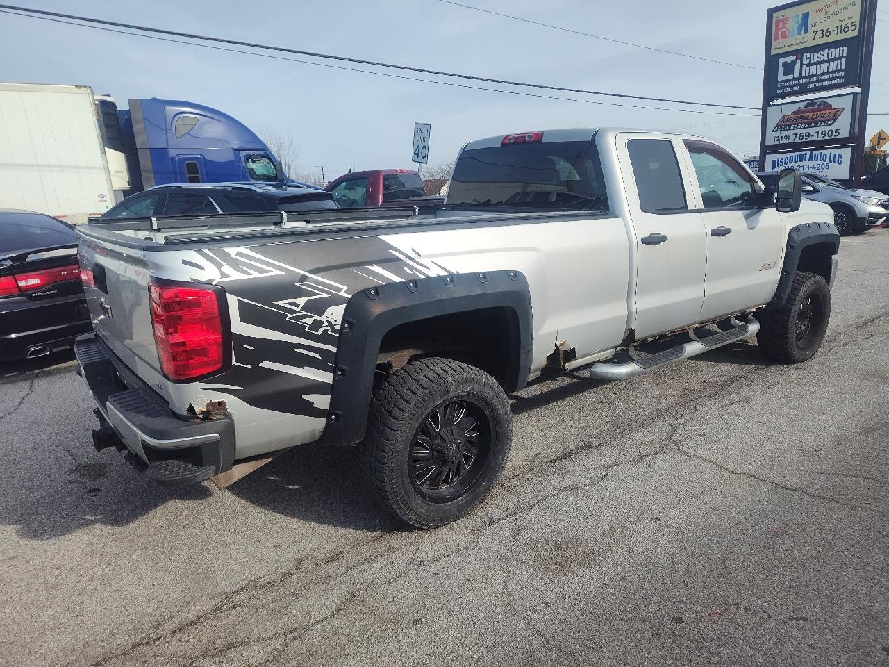 Chevrolet Silverado 2500HD 4WD Double Cab 158.1" LT 2015