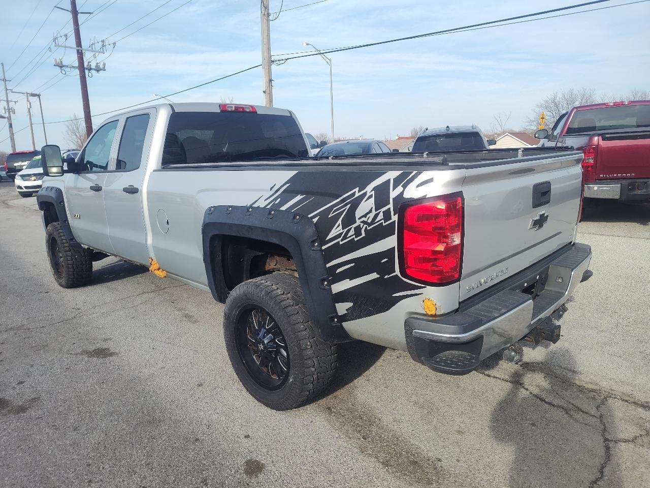 Chevrolet Silverado 2500HD 4WD Double Cab 158.1" LT 2015