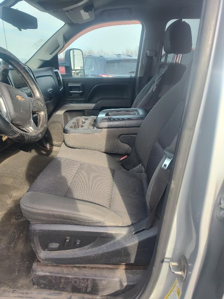 Chevrolet Silverado 2500HD 4WD Double Cab 158.1" LT 2015