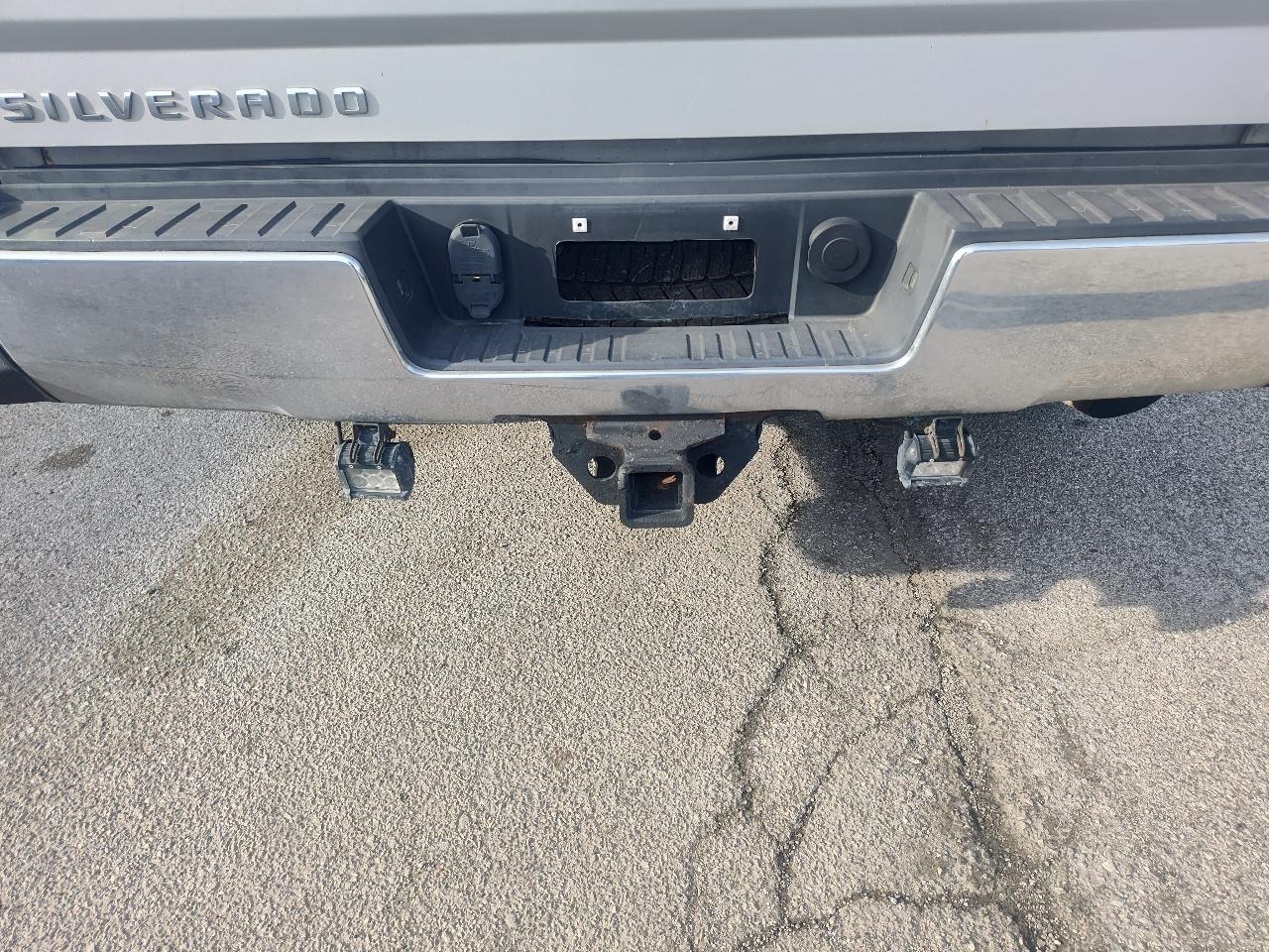 Chevrolet Silverado 2500HD 4WD Double Cab 158.1" LT 2015