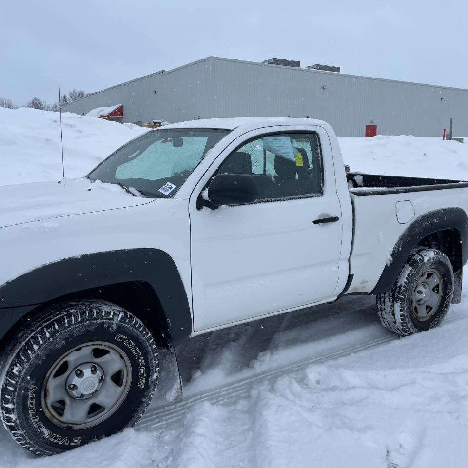 Toyota Tacoma 4WD Reg Cab I4 MT (Natl) 2013