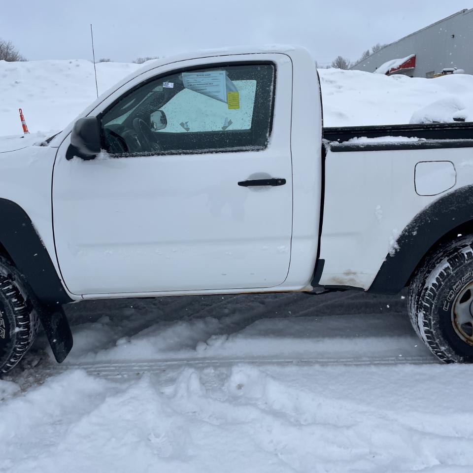 Toyota Tacoma 4WD Reg Cab I4 MT (Natl) 2013