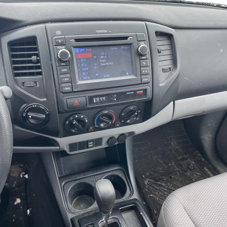 Toyota Tacoma 4WD Reg Cab I4 MT (Natl) 2013