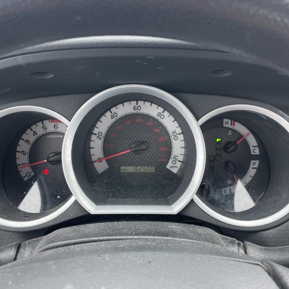 Toyota Tacoma 4WD Reg Cab I4 MT (Natl) 2013