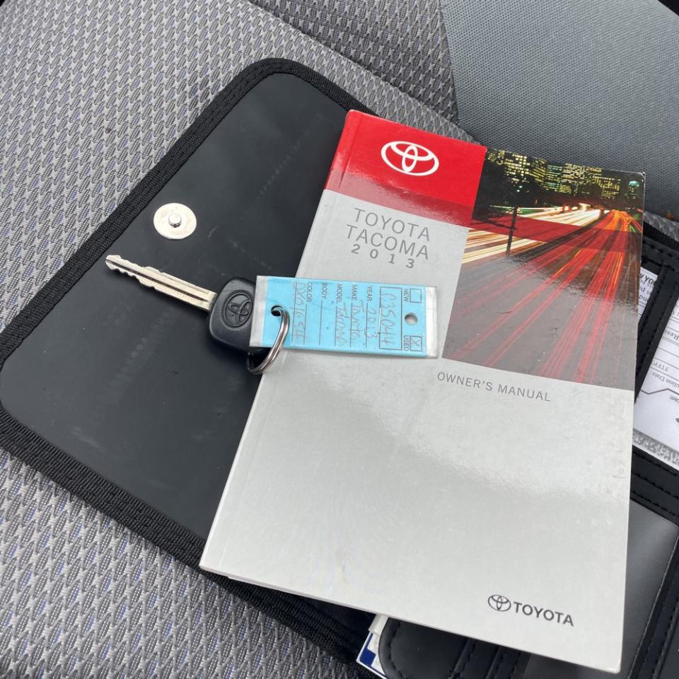 Toyota Tacoma 4WD Reg Cab I4 MT (Natl) 2013