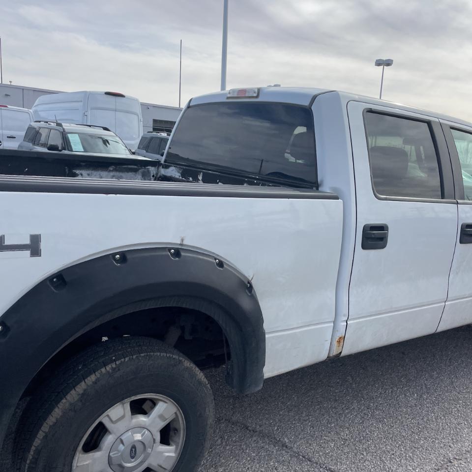 Ford F-150 4WD SuperCrew 145" XL 2014