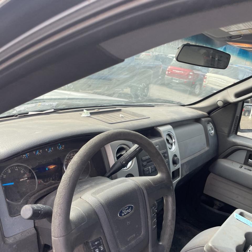 Ford F-150 4WD SuperCrew 145" XL 2014