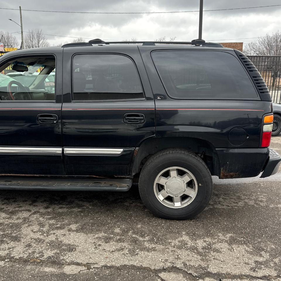 GMC Yukon 4dr 1500 4WD SLT 2005