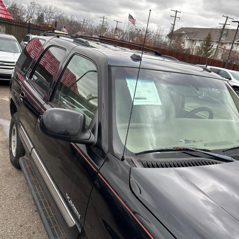 GMC Yukon 4dr 1500 4WD SLT 2005