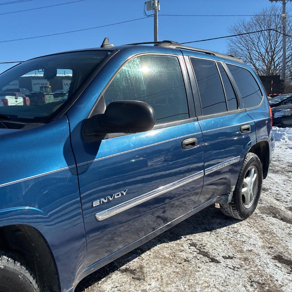 GMC Envoy 4dr 4WD SLE 2006