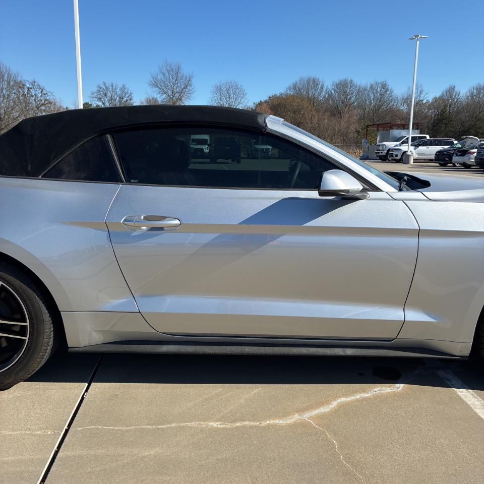 Ford Mustang EcoBoost Premium Convertible 2018