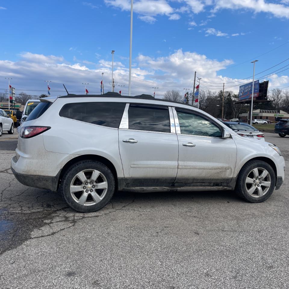 Chevrolet Traverse AWD 4dr LT w/1LT 2017