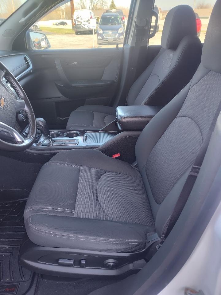 Chevrolet Traverse AWD 4dr LT w/1LT 2017