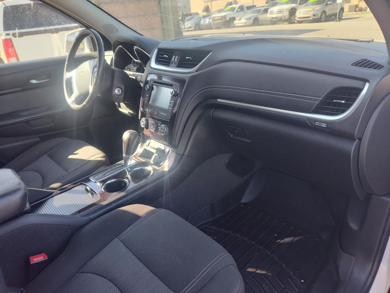 Chevrolet Traverse AWD 4dr LT w/1LT 2017