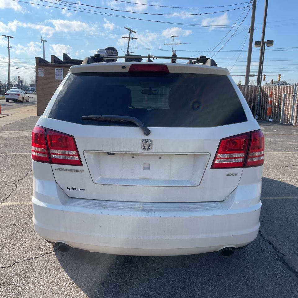 Dodge Journey FWD 4dr SXT 2009