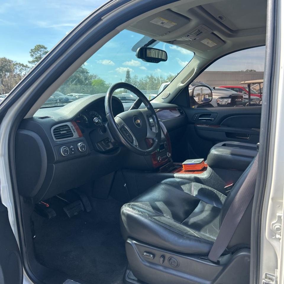 Chevrolet Tahoe 4WD 4dr 1500 LTZ 2011