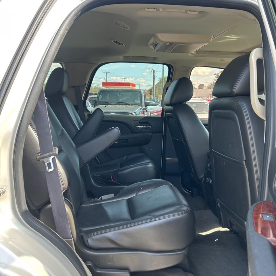 Chevrolet Tahoe 4WD 4dr 1500 LTZ 2011