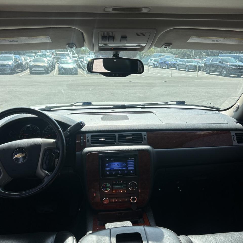 Chevrolet Tahoe 4WD 4dr 1500 LTZ 2011