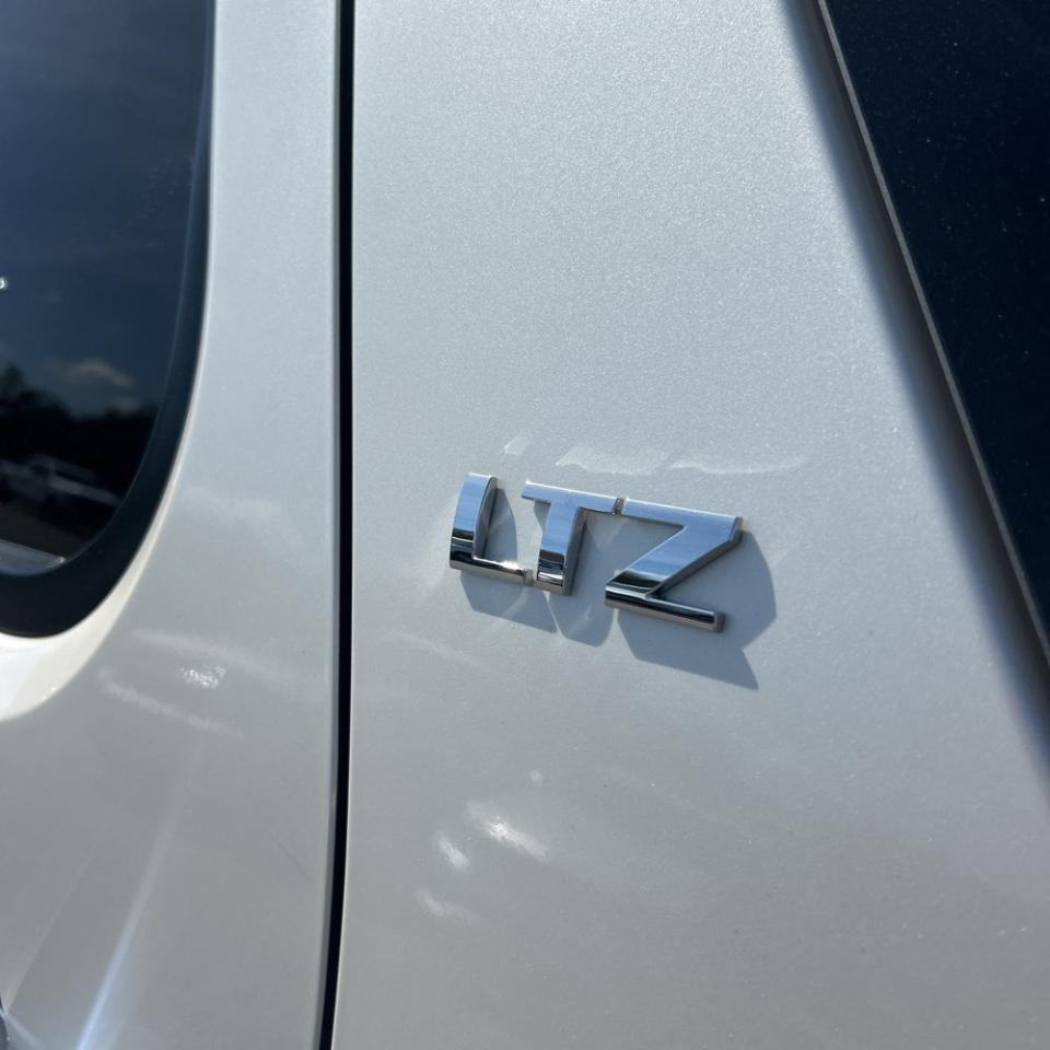 Chevrolet Tahoe 4WD 4dr 1500 LTZ 2011