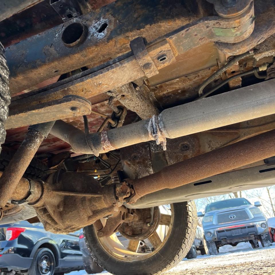 Chevrolet Silverado 1500 4WD Reg Cab 133.0" LT 2012