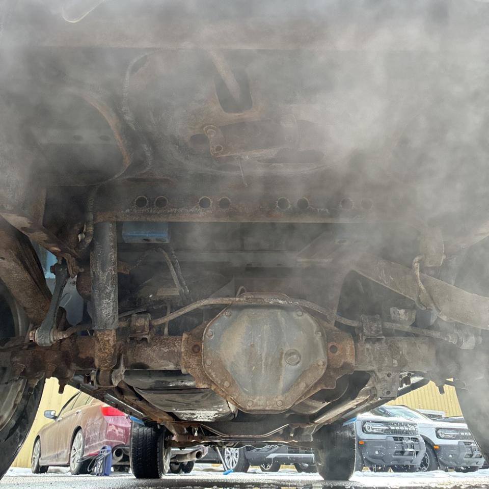 Dodge Dakota Quad Cab 131" WB 4WD Sport 2001