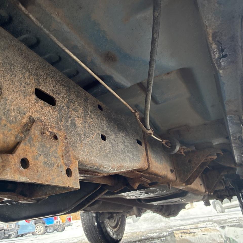 Dodge Dakota Quad Cab 131" WB 4WD Sport 2001