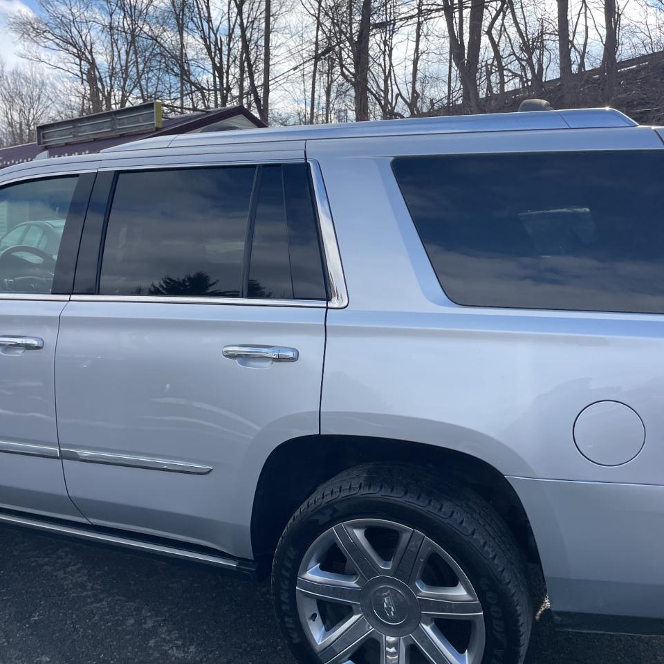 Cadillac Escalade 4WD 4dr Premium Luxury 2019