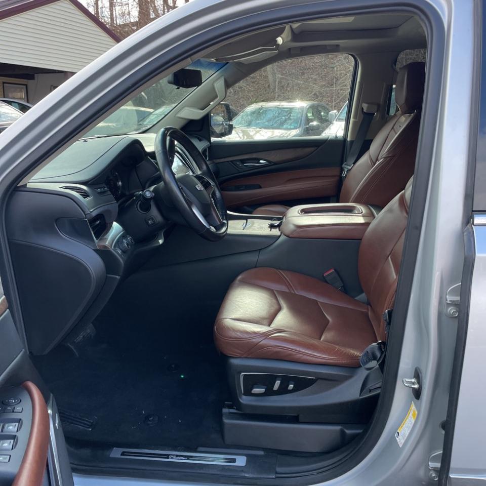 Cadillac Escalade 4WD 4dr Premium Luxury 2019