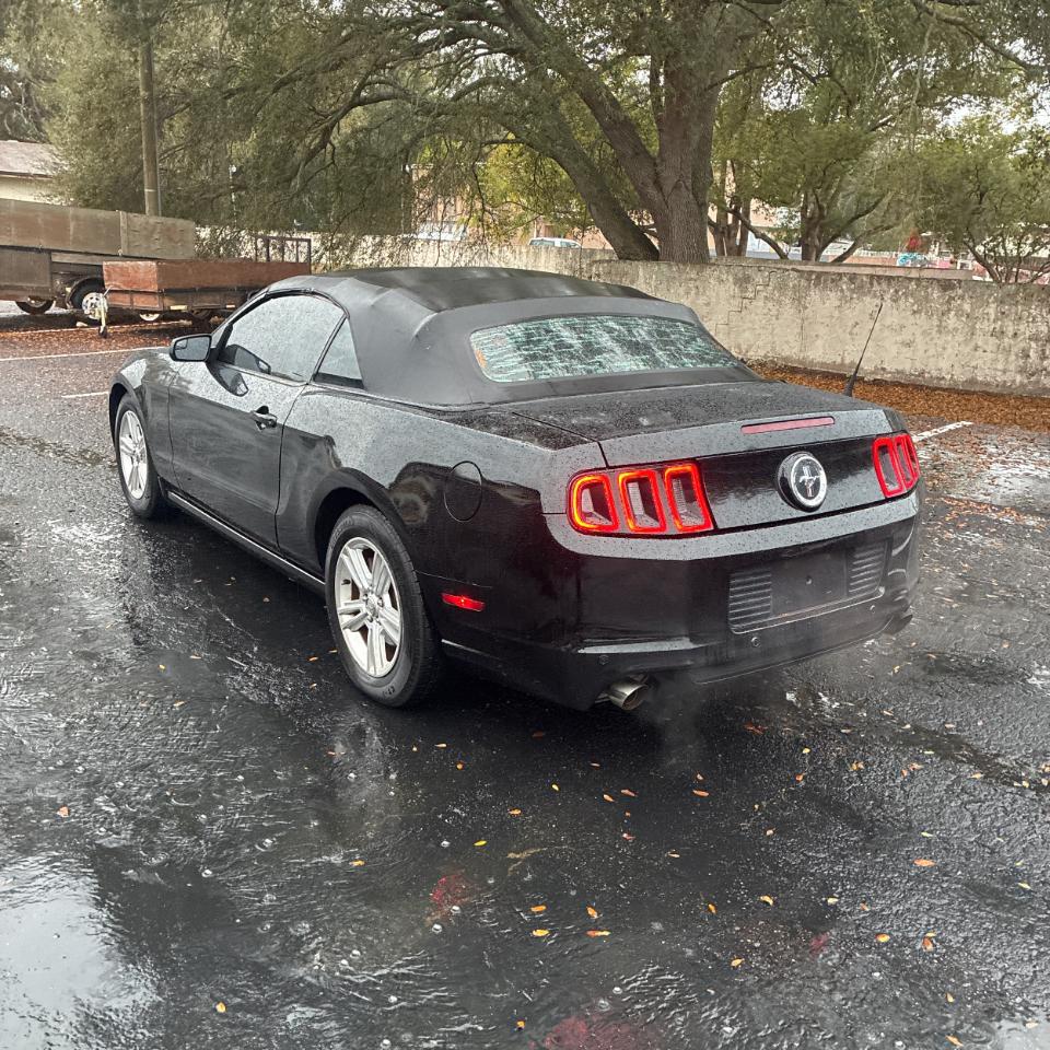 Ford Mustang 2dr Conv V6 2014