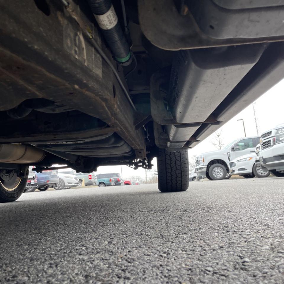 Chevrolet Suburban 4WD 4dr 1500 LT 2013