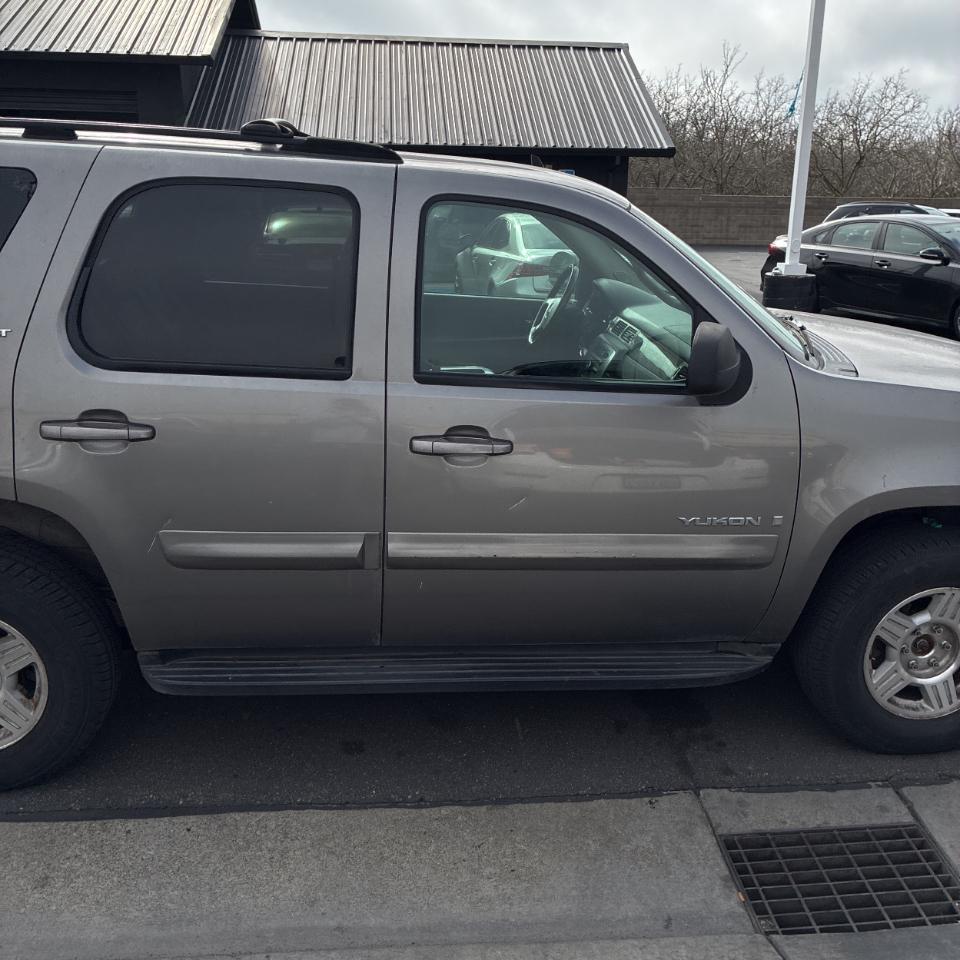 GMC Yukon 4WD 4dr 1500 SLT 2007