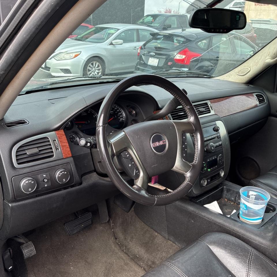 GMC Yukon 4WD 4dr 1500 SLT 2007