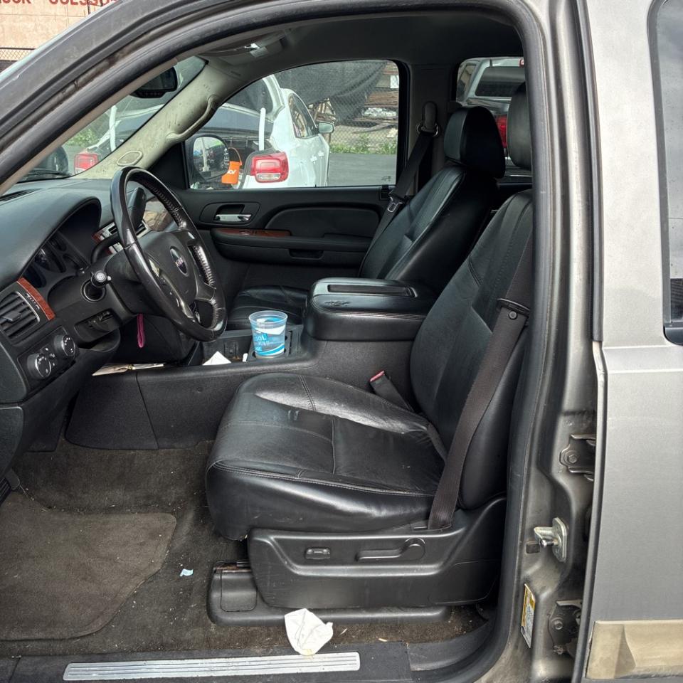 GMC Yukon 4WD 4dr 1500 SLT 2007