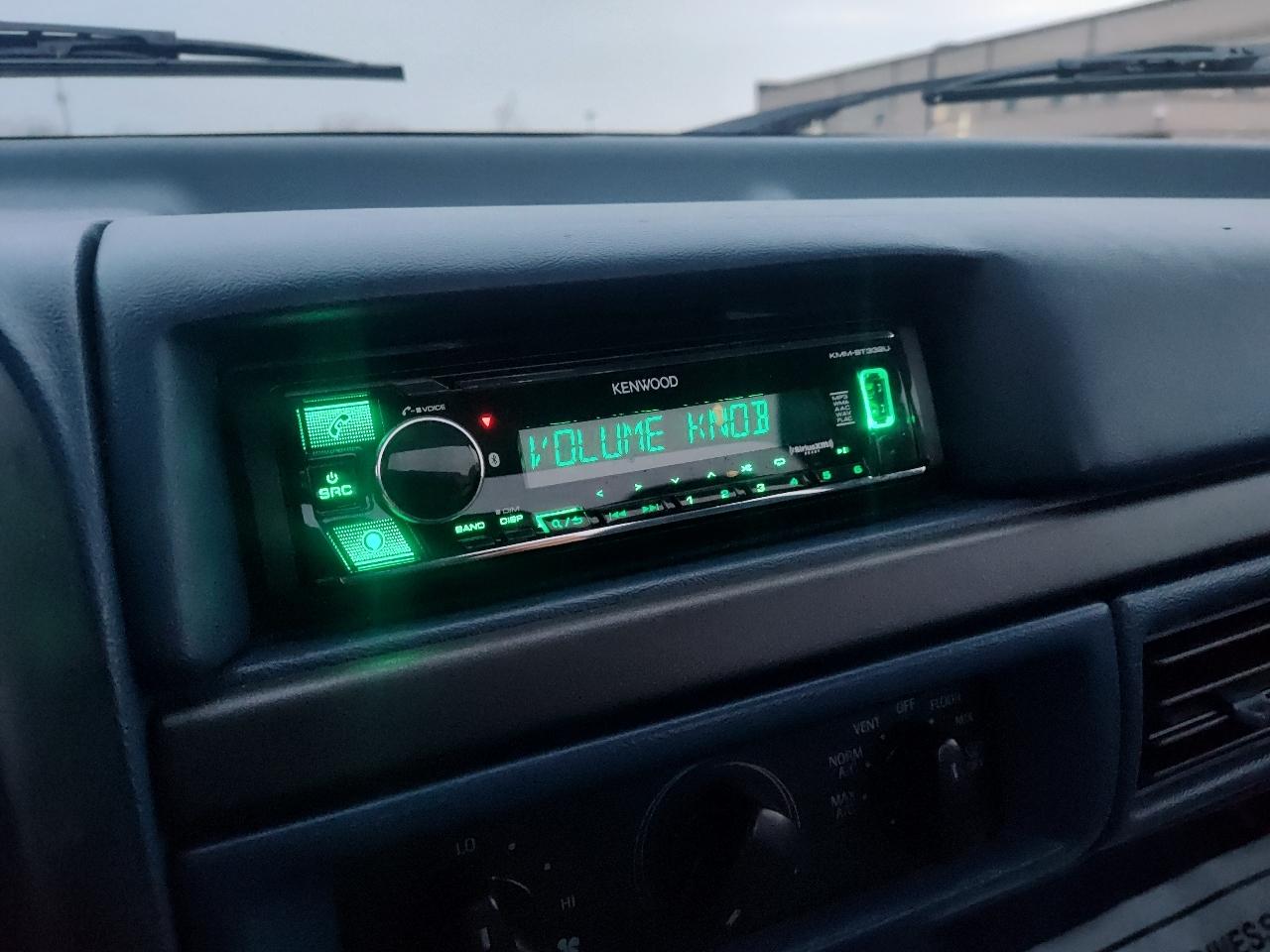 Ford F-150 Reg Cab 116.8" WB 1996