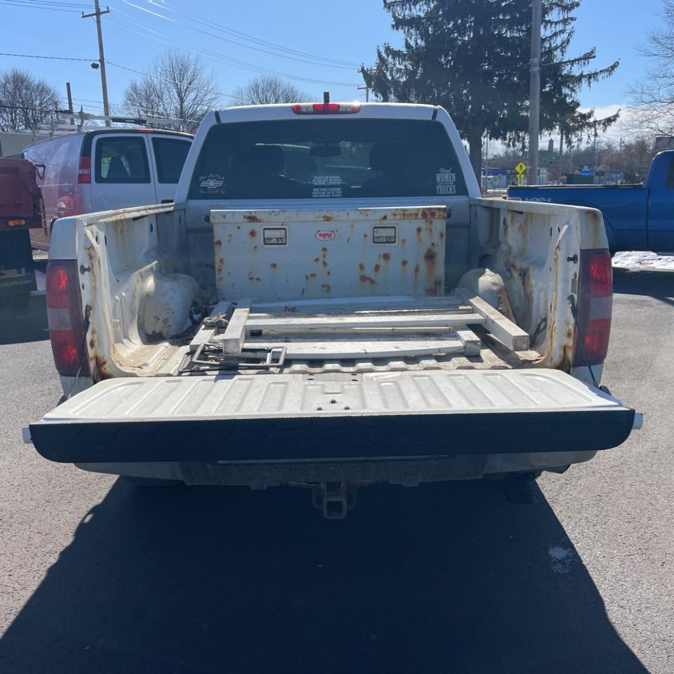 Chevrolet Silverado 1500 4WD Crew Cab 143.5" LT 2011