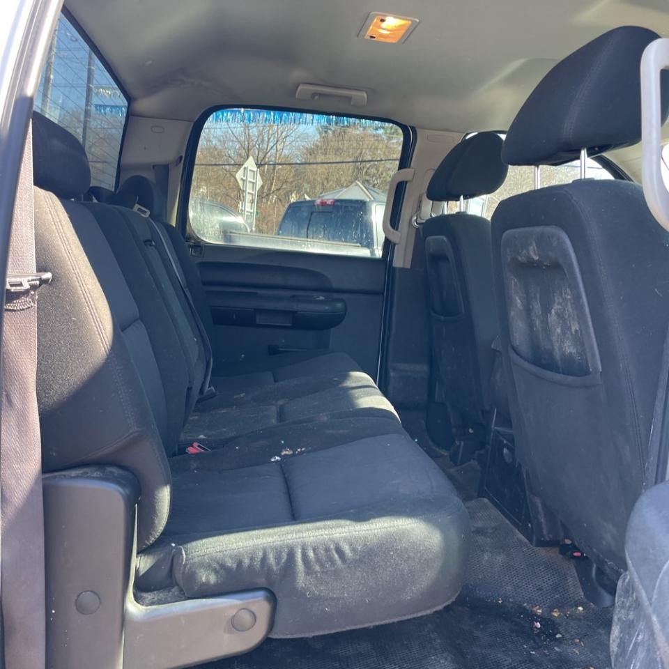 Chevrolet Silverado 1500 4WD Crew Cab 143.5" LT 2011