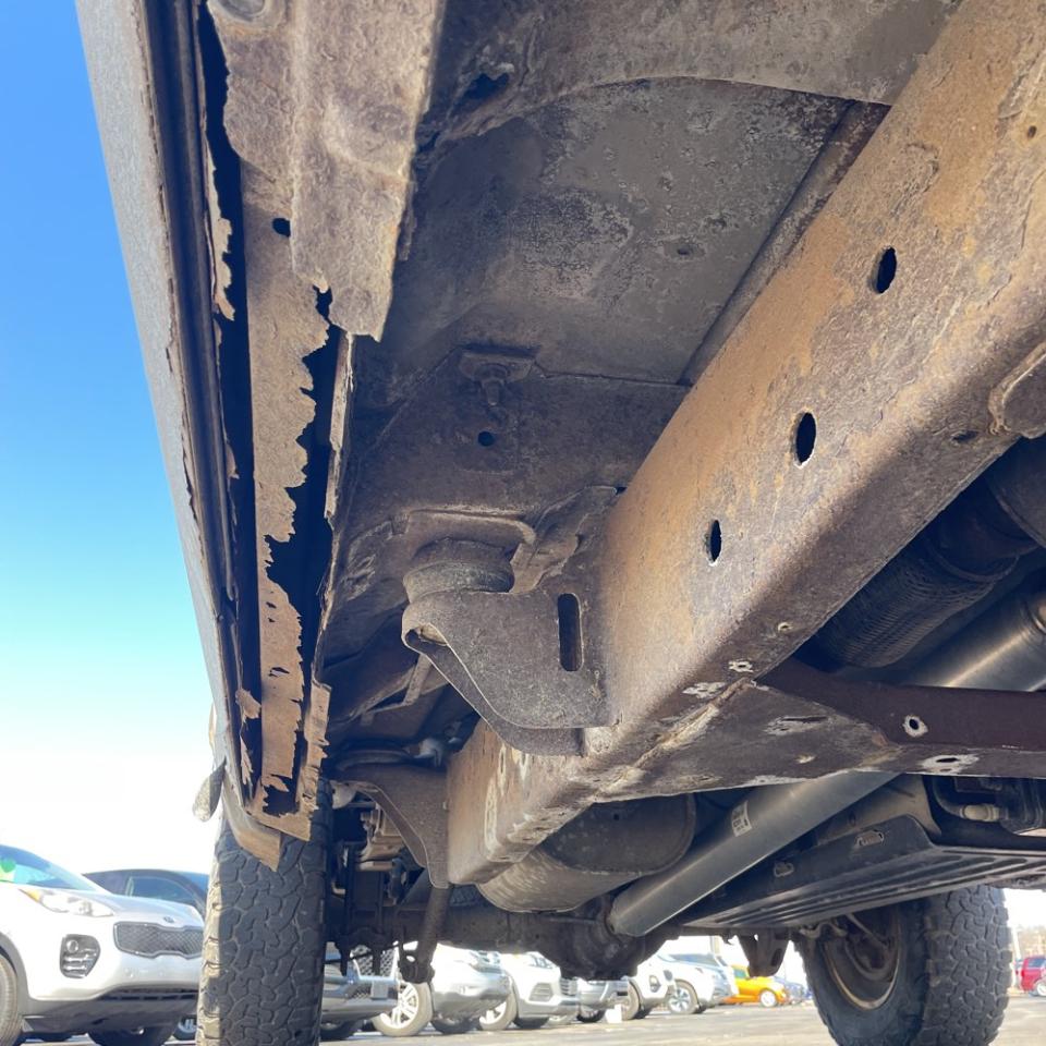 Chevrolet Silverado 1500 4WD Crew Cab 143.5" LT 2011