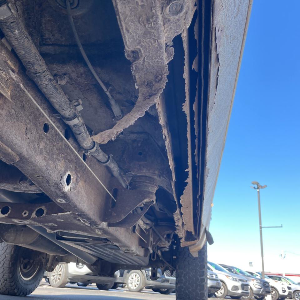 Chevrolet Silverado 1500 4WD Crew Cab 143.5" LT 2011