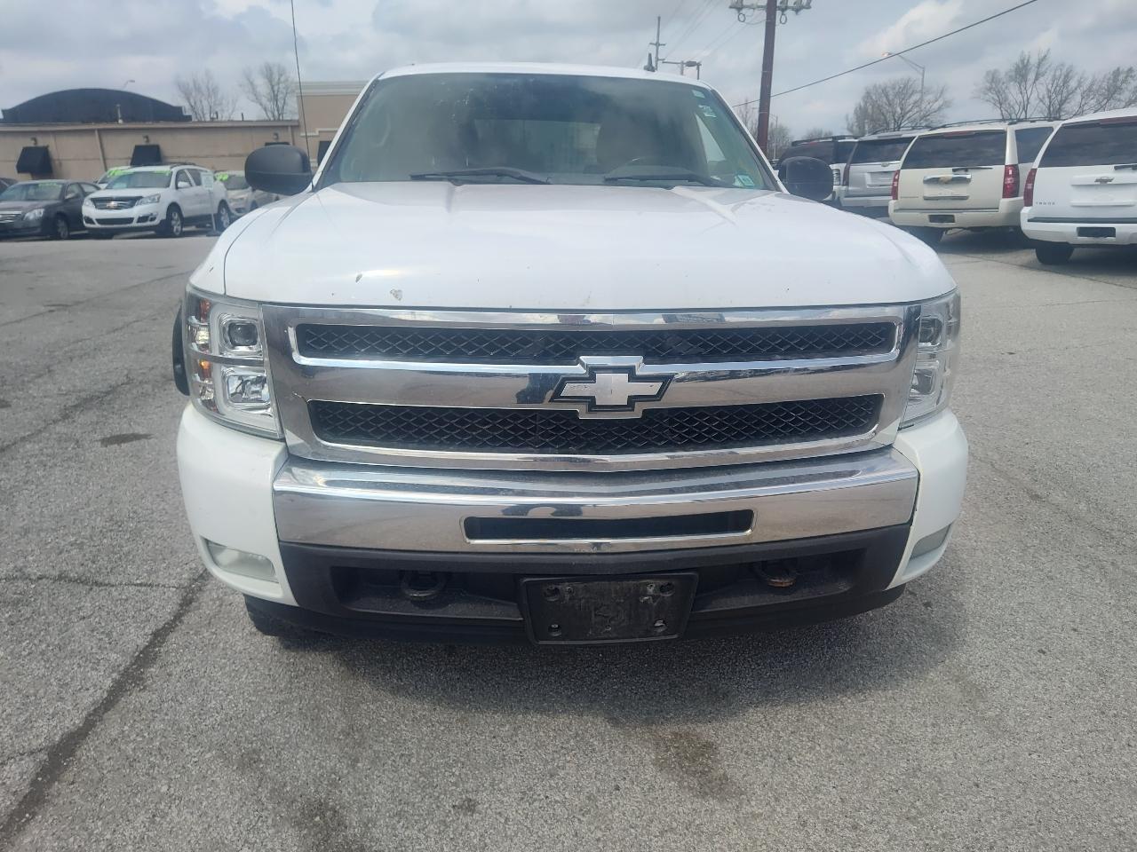 Chevrolet Silverado 1500 4WD Crew Cab 143.5" LT 2011