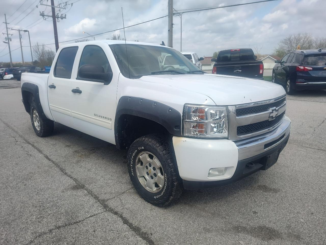 Chevrolet Silverado 1500 4WD Crew Cab 143.5" LT 2011