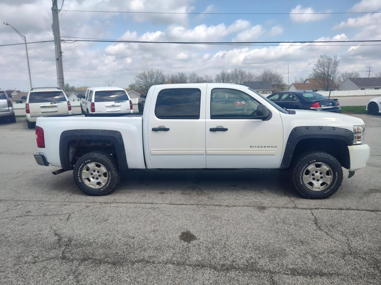 Chevrolet Silverado 1500 4WD Crew Cab 143.5" LT 2011