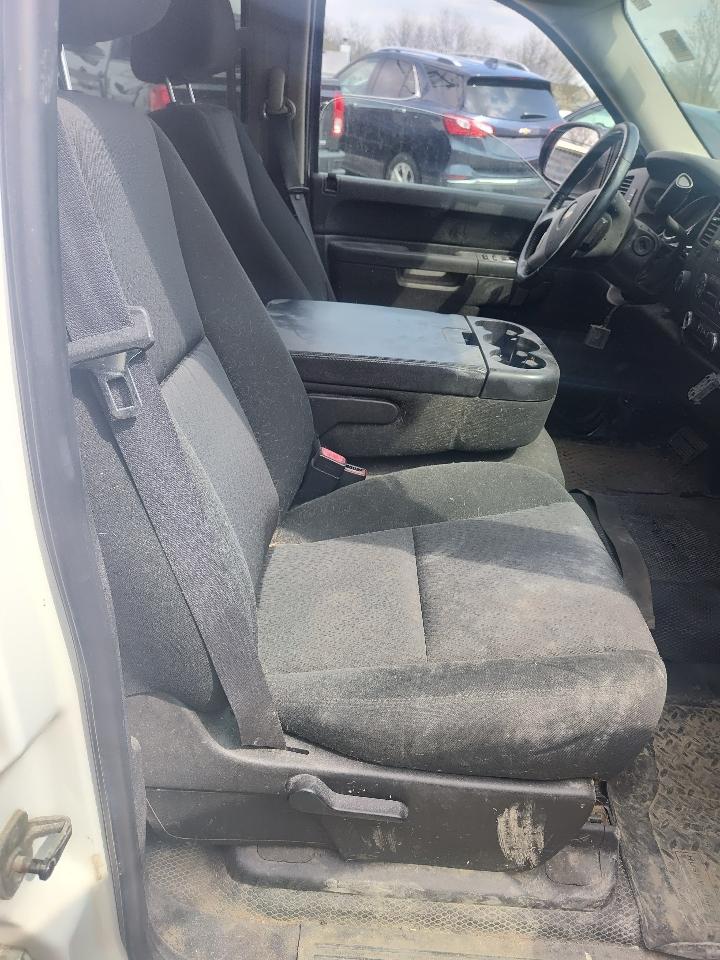 Chevrolet Silverado 1500 4WD Crew Cab 143.5" LT 2011