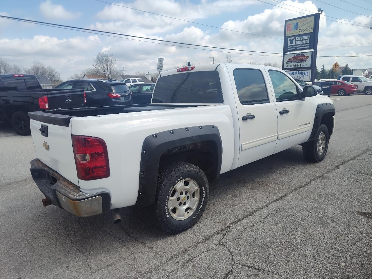 Chevrolet Silverado 1500 4WD Crew Cab 143.5" LT 2011
