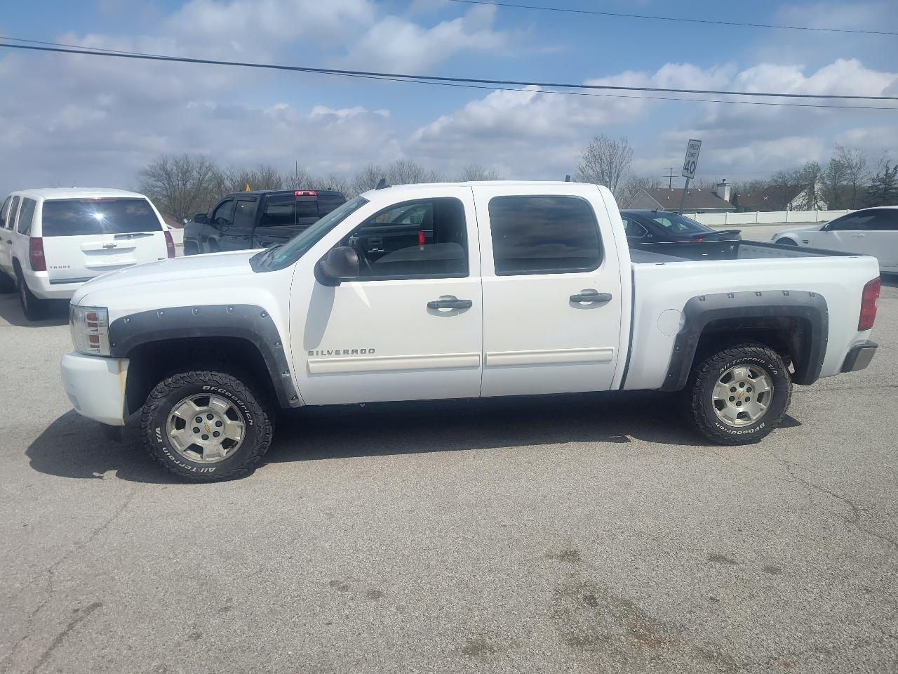 Chevrolet Silverado 1500 4WD Crew Cab 143.5" LT 2011