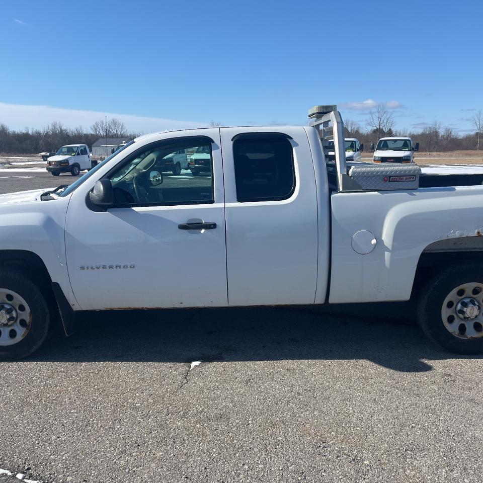 Chevrolet Silverado 1500 4WD Ext Cab 143.5" Work Truck 2013