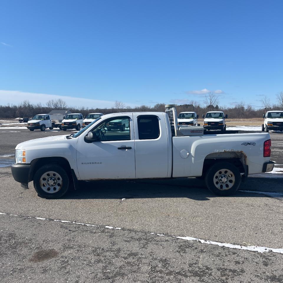 Chevrolet Silverado 1500 4WD Ext Cab 143.5" Work Truck 2013