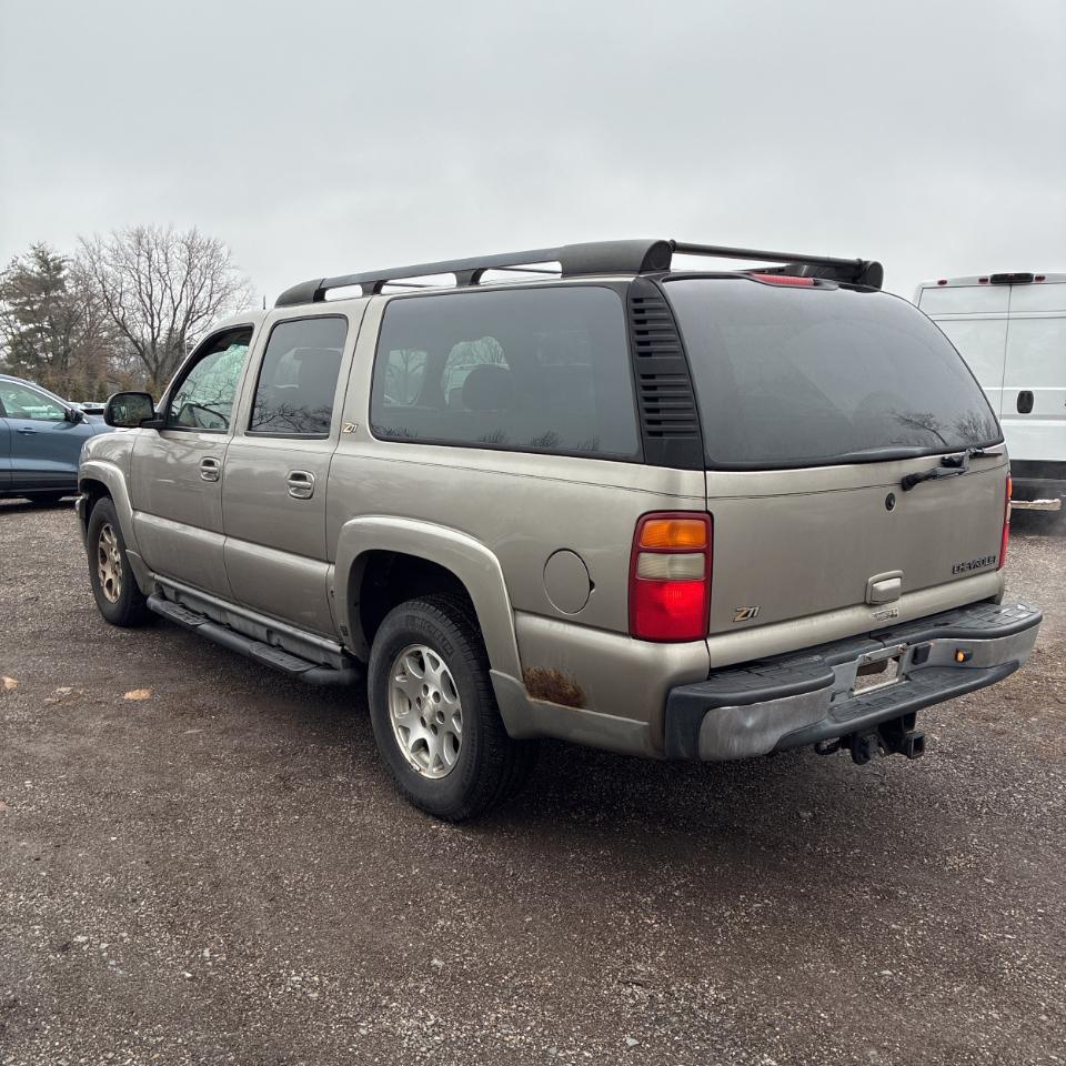 Chevrolet Suburban 4dr 1500 4WD Z71 2002