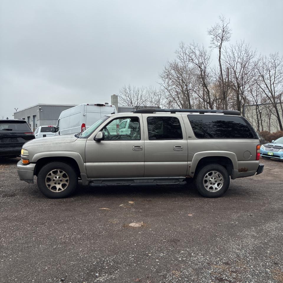 Chevrolet Suburban 4dr 1500 4WD Z71 2002