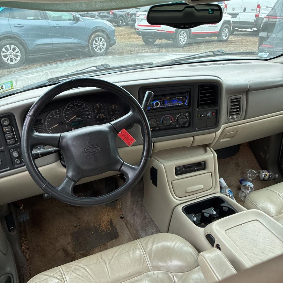 Chevrolet Suburban 4dr 1500 4WD Z71 2002